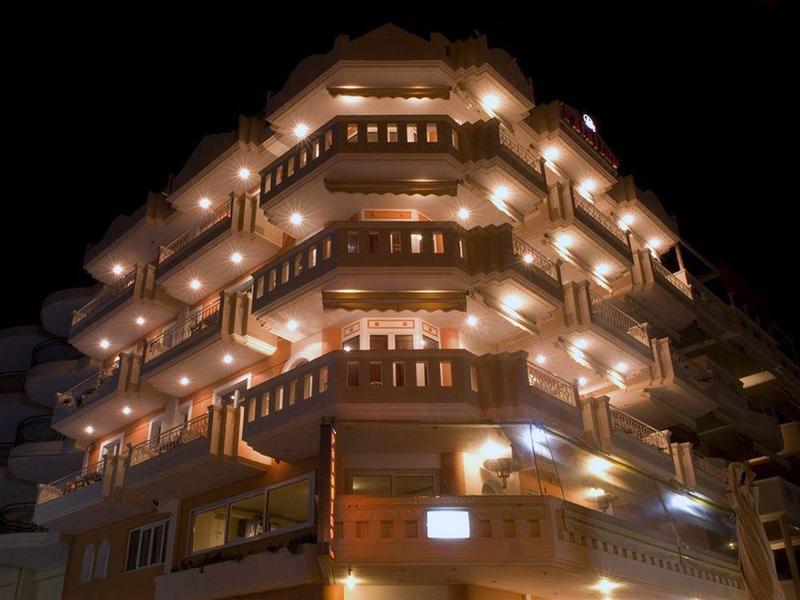 Platino Rooms Едипсос Екстериор снимка